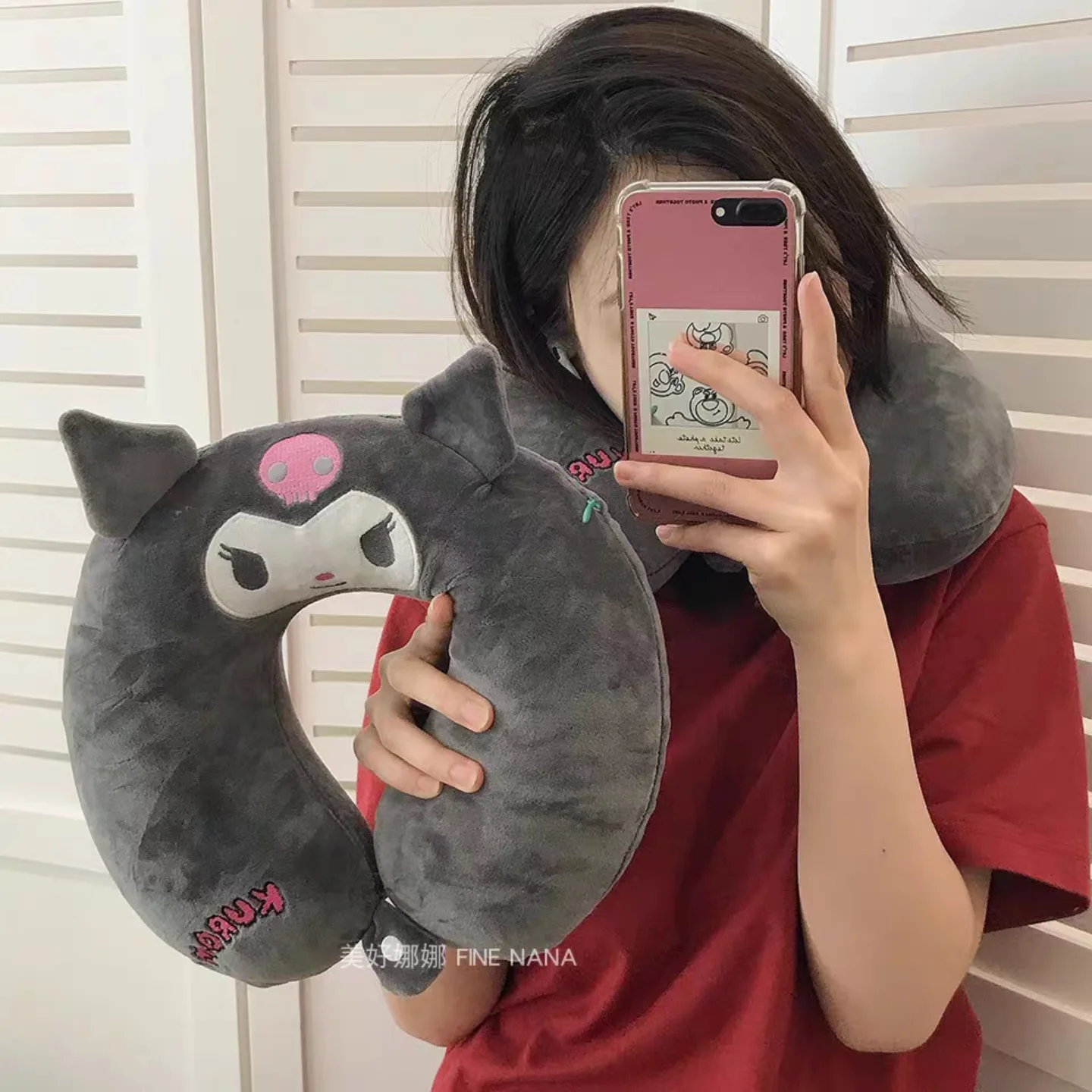 Kuromi neck rest