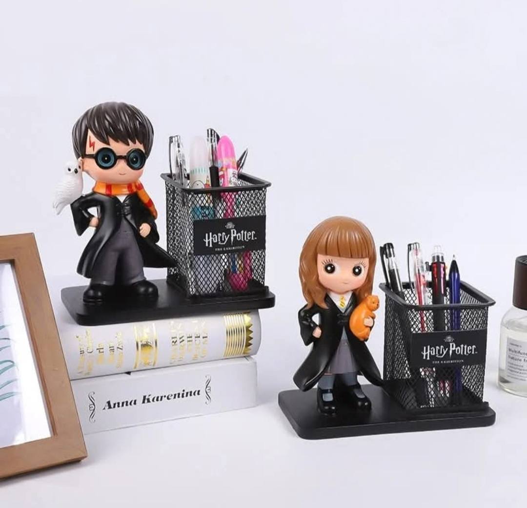 Harry potter pen holder