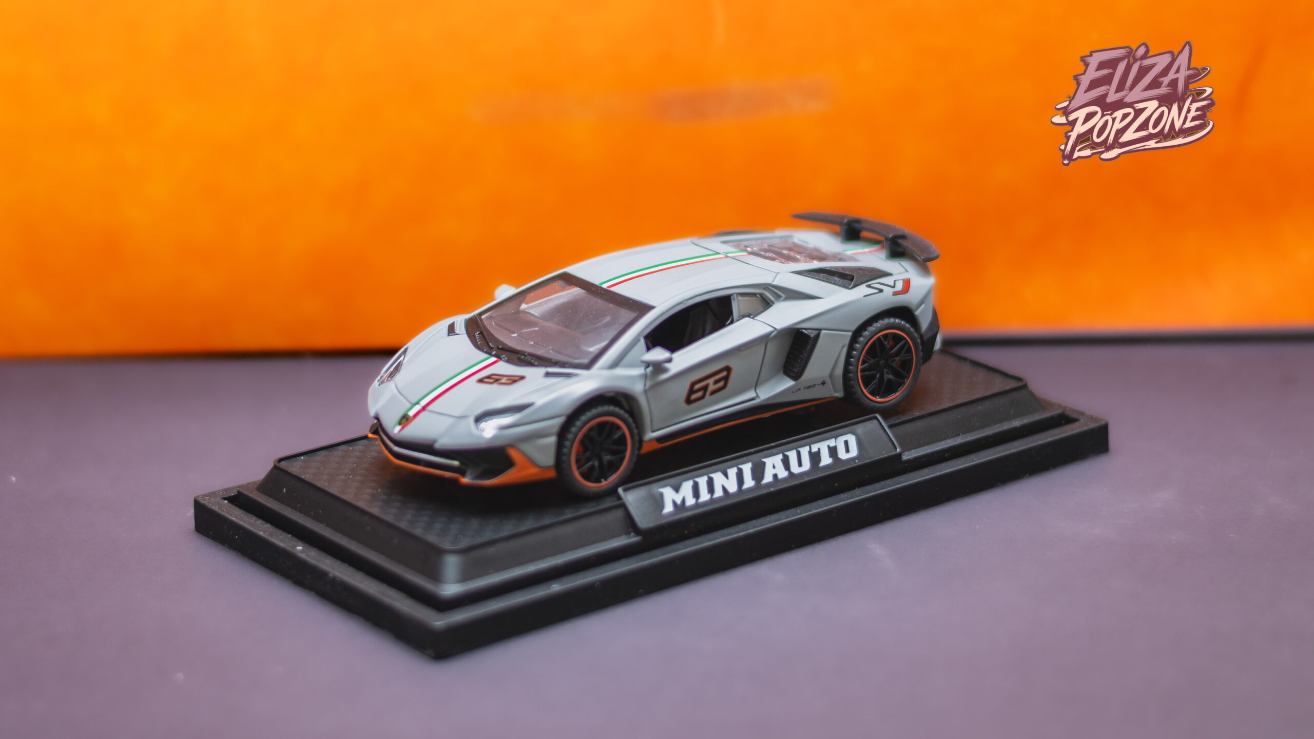 Lamborghini LP780-4 1:32