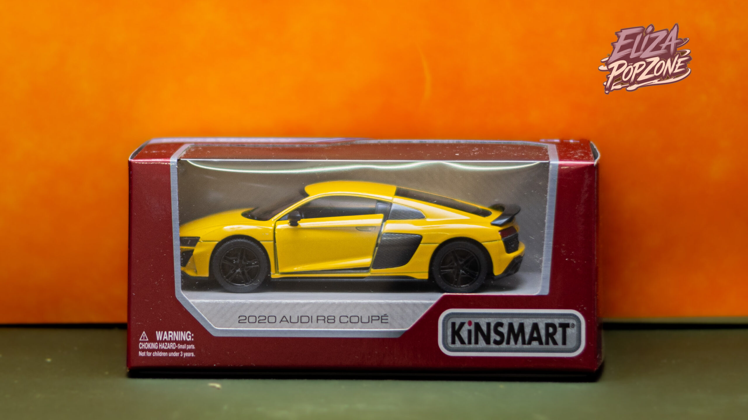 Audi R8 Coupe 1:32