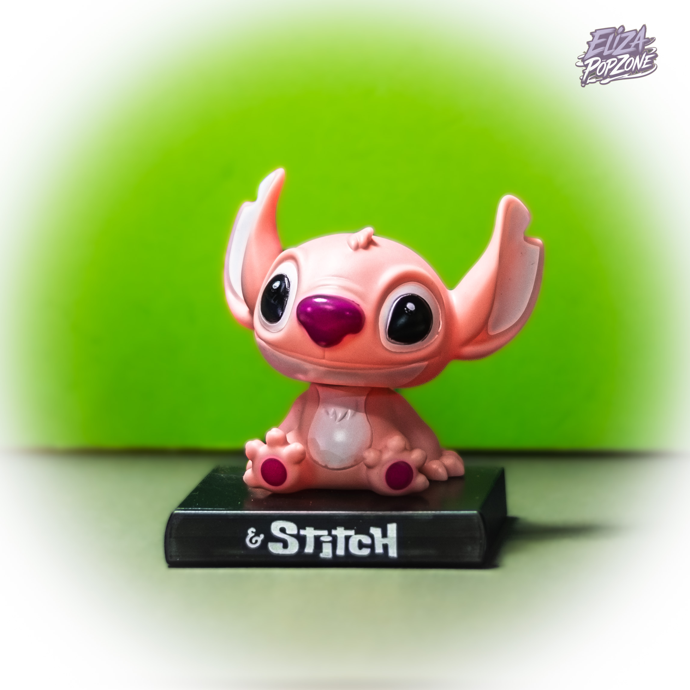 Angel Bobble Head Mobile Holder
