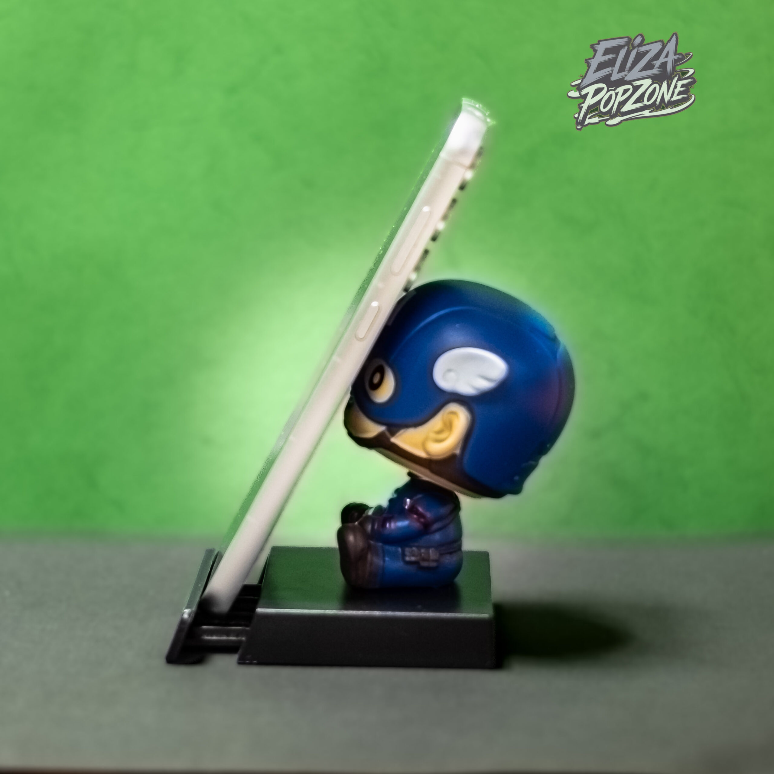 Captain America bobble head mobile holder