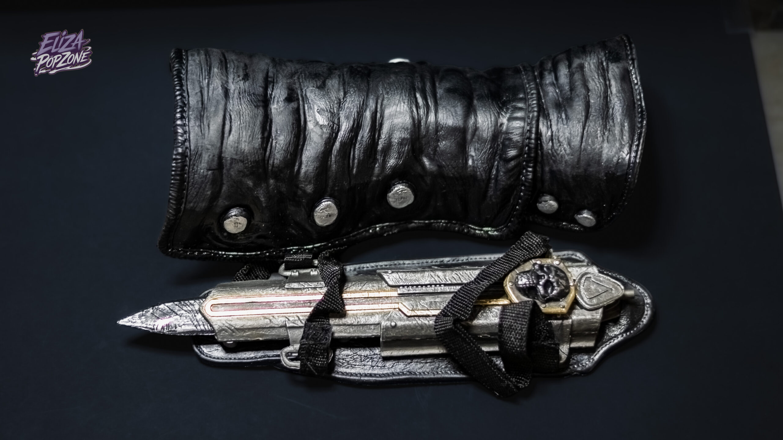 Edward Kenway Hidden Blade